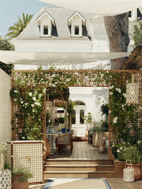 louis vuitton bar saint tropez|Louis Vuitton new restaurant.